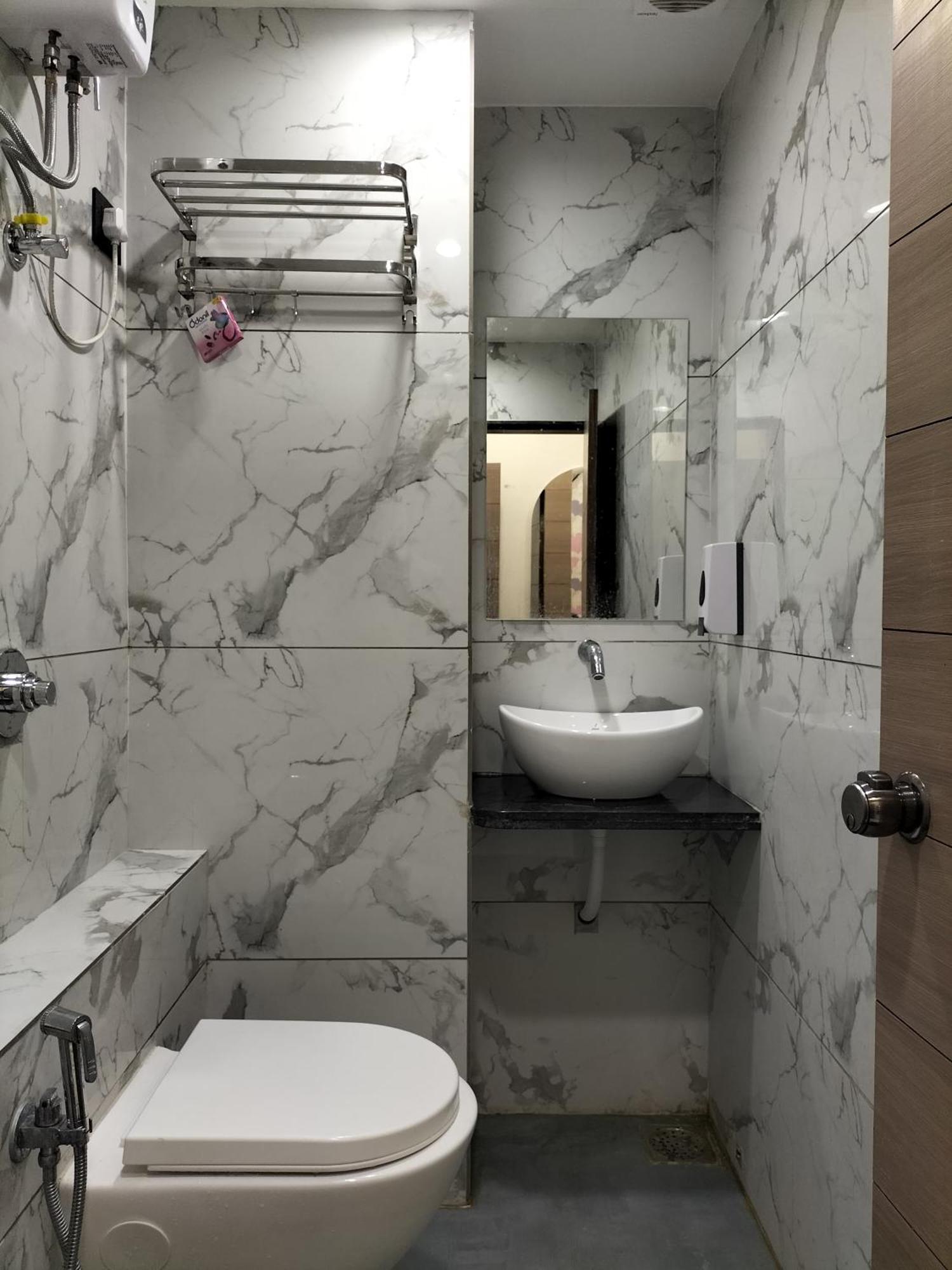Hotel Paris Plaza Ahmedabad Esterno foto